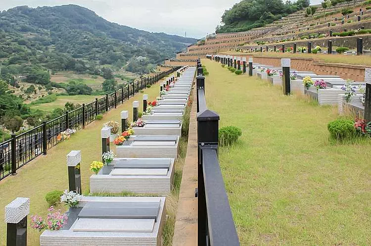 용인공원묘지- 가격비교, 납골당 분양, 수목장/추모공원 안내